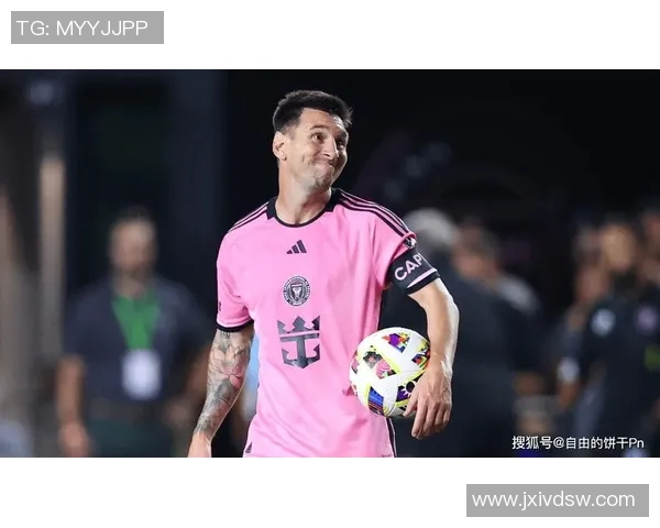 梅西领衔球队再创辉煌 打破纪录挑战新高峰的传奇之路